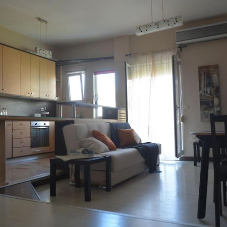 Modern Apartment, 5΄ Walk From Central Metro Station Athen Eksteriør bilde