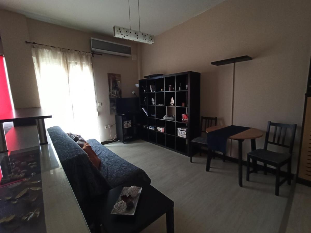 Modern Apartment, 5΄ Walk From Central Metro Station Athen Eksteriør bilde