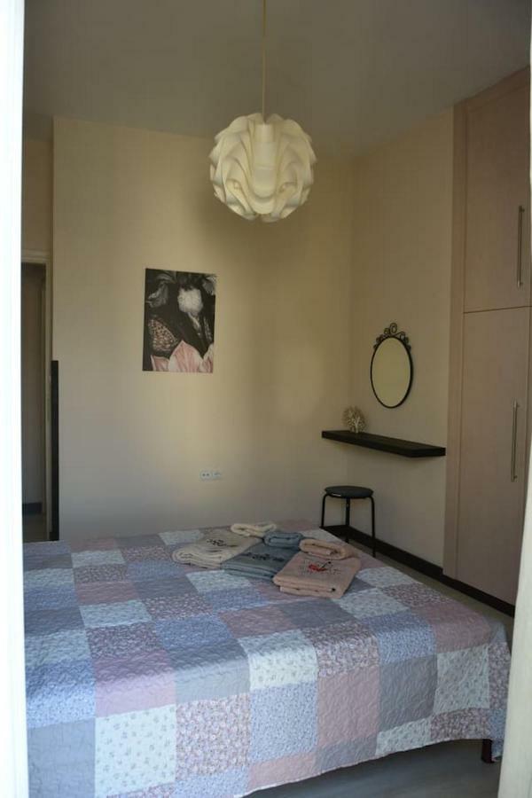 Modern Apartment, 5΄ Walk From Central Metro Station Athen Eksteriør bilde