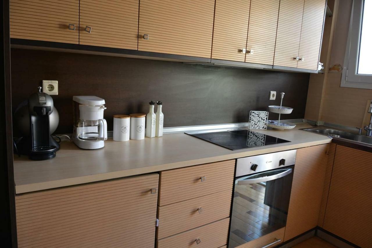Modern Apartment, 5΄ Walk From Central Metro Station Athen Eksteriør bilde