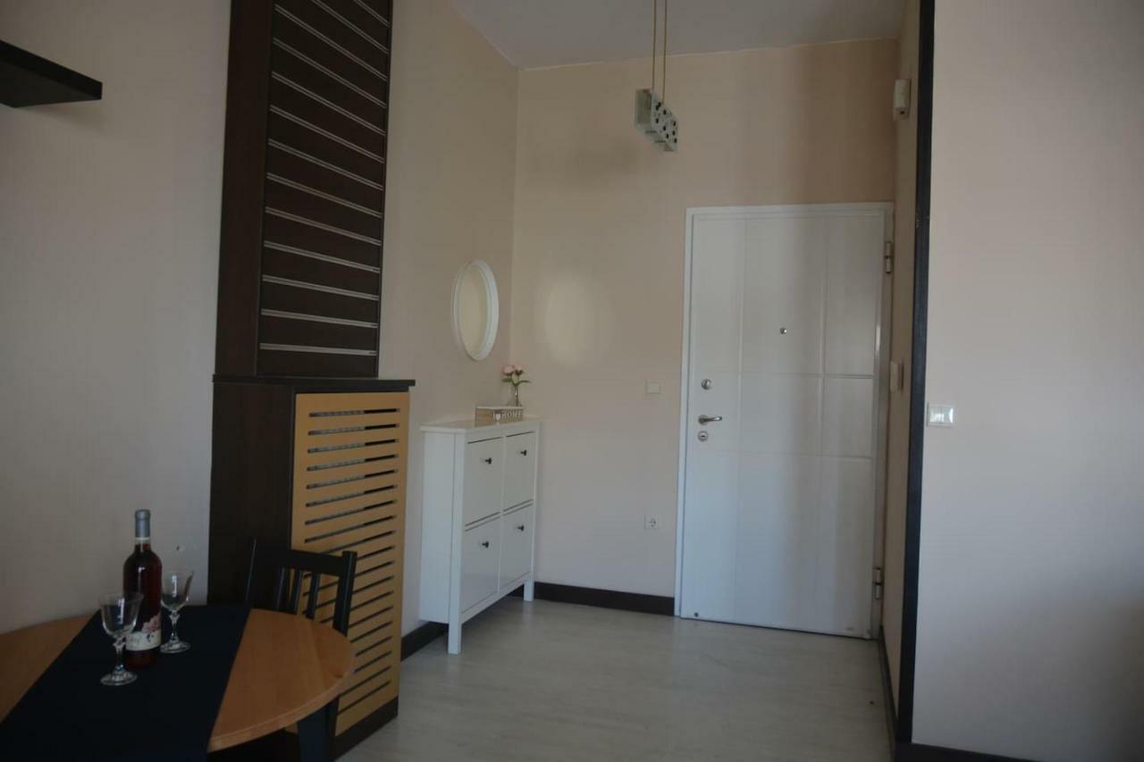 Modern Apartment, 5΄ Walk From Central Metro Station Athen Eksteriør bilde