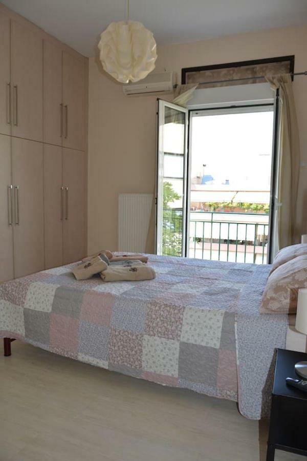 Modern Apartment, 5΄ Walk From Central Metro Station Athen Eksteriør bilde