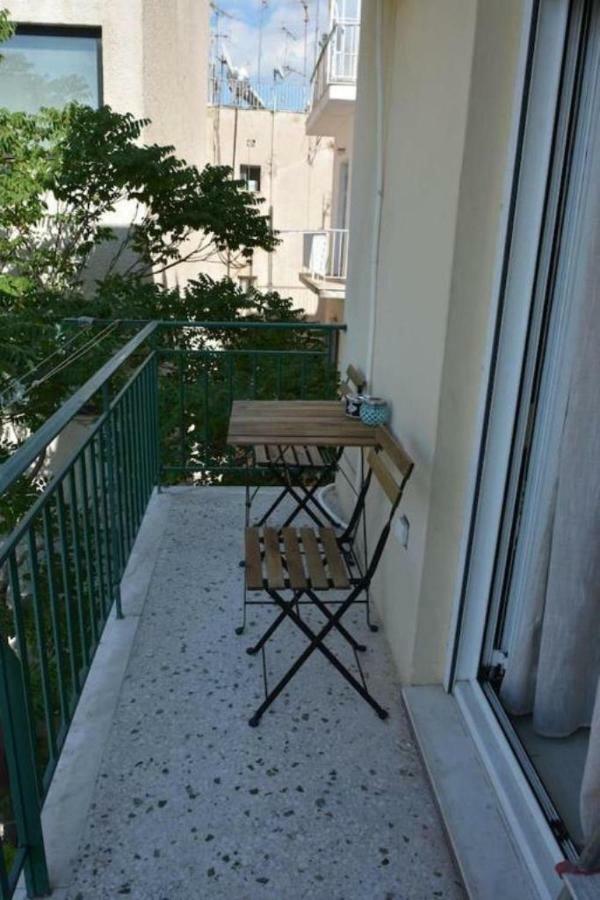 Modern Apartment, 5΄ Walk From Central Metro Station Athen Eksteriør bilde